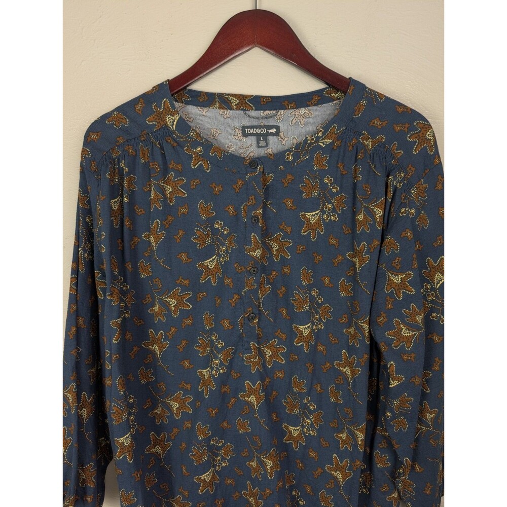 Toad&Co Women's Navy Blue Long Sleeve Floral-Petal Print Top - Picture 4 of 12